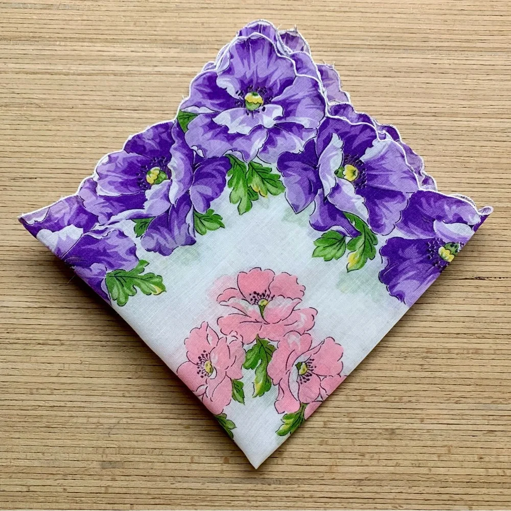 Vintage💜Cotton Floral Scalloped Handkerchief - Picture 1 of 4